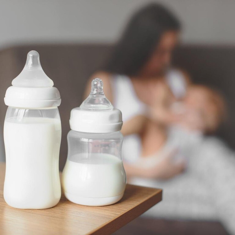 Sữa mẹ là sữa tươi được tiết ra bởi các tuyến vú nằm trong vú của con người (thường là người mẹ đẻ) để nuôi con còn nhỏ (trẻ sơ sinh).